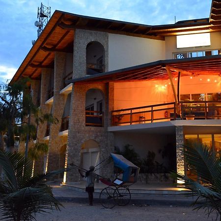 Moringa Hotel Toliara Exterior photo